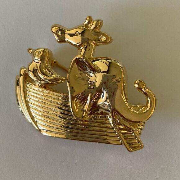 Vintage signed Gerry’s Noah’s Ark Brooch pin - Picture 3 of 3
